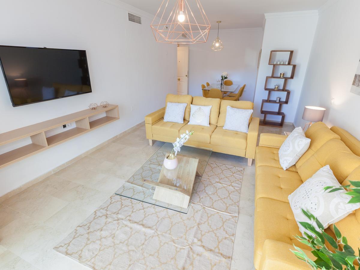 Vacation Marbella I Contemporary Central Apartment, Swimming-Pool, 24-7 Security, A Minute From The Marina, The Sea And Luxury Shopping Exteriör bild