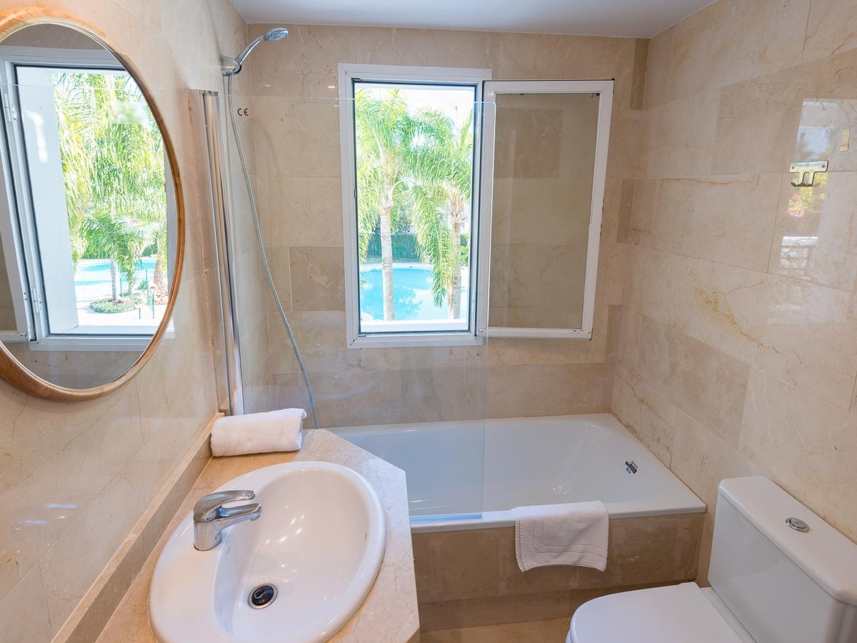 Vacation Marbella I Contemporary Central Apartment, Swimming-Pool, 24-7 Security, A Minute From The Marina, The Sea And Luxury Shopping Exteriör bild