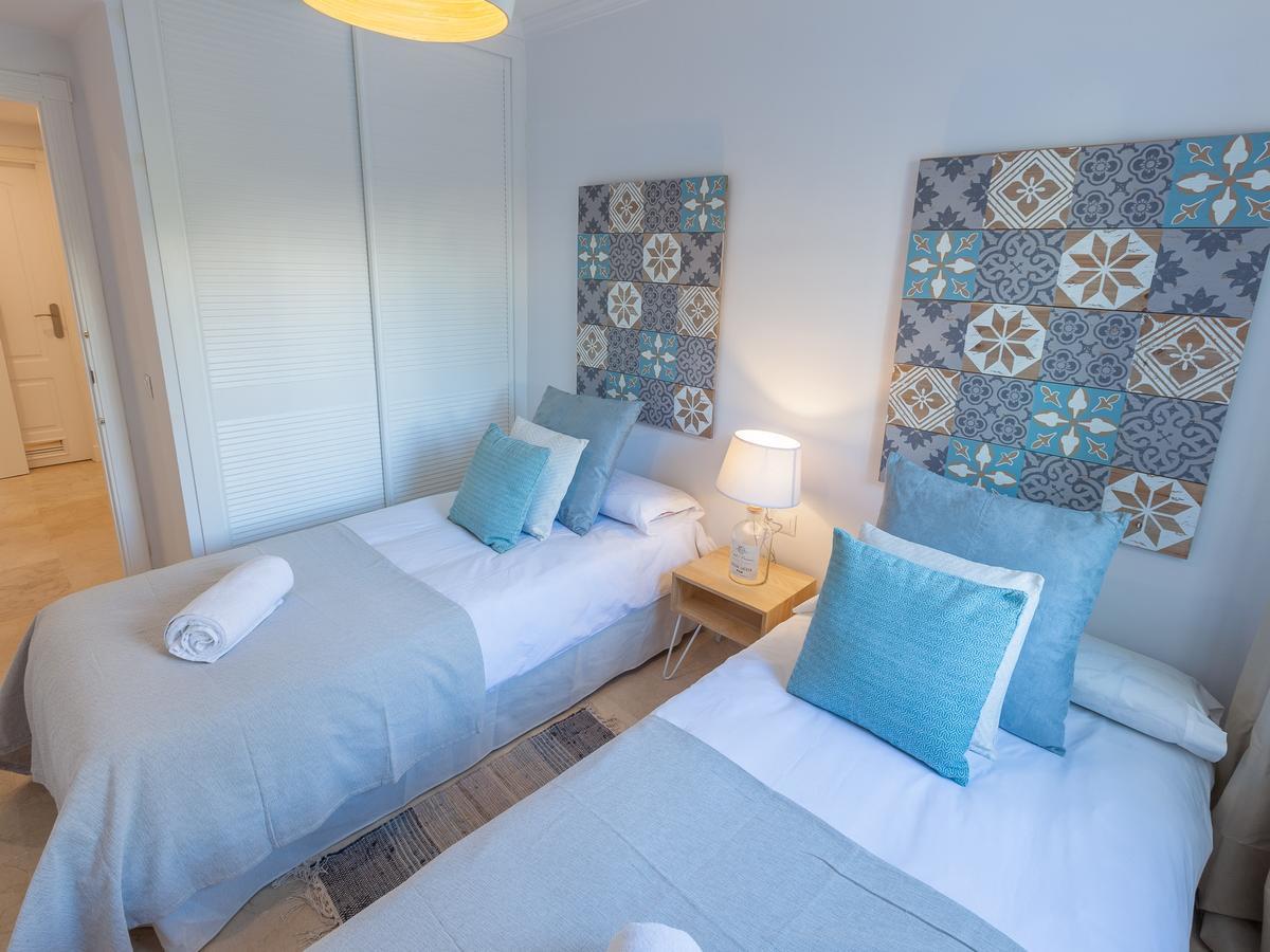 Vacation Marbella I Contemporary Central Apartment, Swimming-Pool, 24-7 Security, A Minute From The Marina, The Sea And Luxury Shopping Exteriör bild