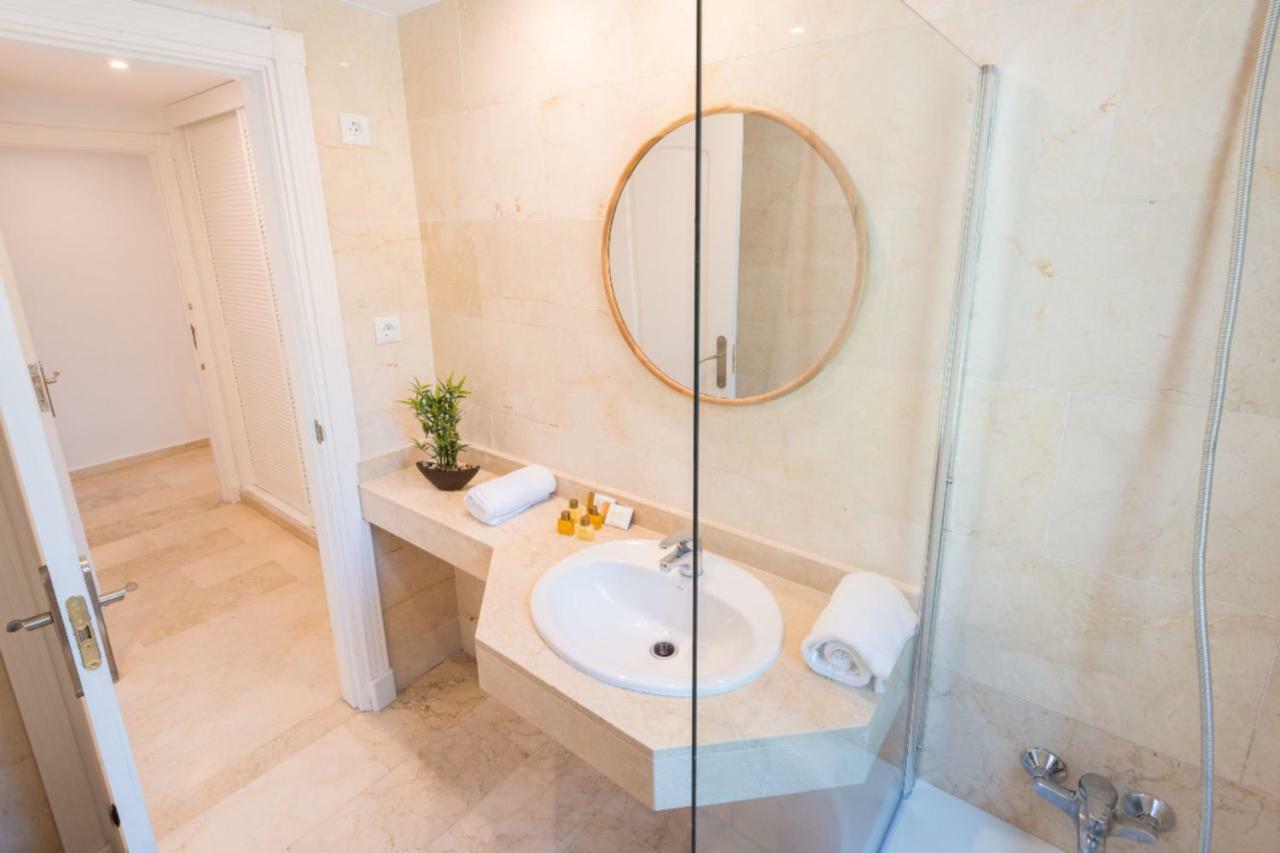 Vacation Marbella I Contemporary Central Apartment, Swimming-Pool, 24-7 Security, A Minute From The Marina, The Sea And Luxury Shopping Exteriör bild